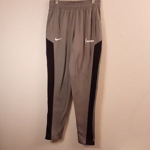 NEW NIKE ENGINEERED Activewear Basketball Mens Size M Tall Gray-Black Colors A25